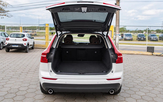 imagem-https://www.socarrao.com.br/sc-vehicle-images-prod/4472089/1793217172490-36e8a93bbd924f3cb23c958bec366939_1793216787031.jpg