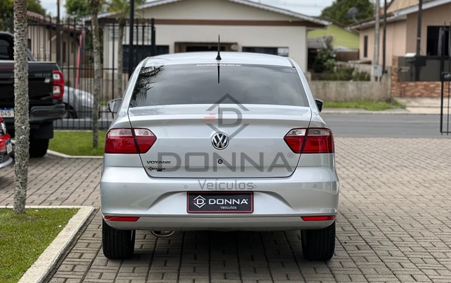 imagem-https://www.socarrao.com.br/sc-vehicle-images-prod/4472218/1793218037040-729dc2143ca846c3b916a56840e3ab03_1793217088051.jpg