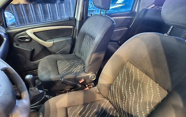 imagem-https://www.socarrao.com.br/sc-vehicle-images-prod/4472291/1793218552791-V2hhdHNBcHAgSW1hZ2UgMjAyNi0xMC0yOCBhdCAxMS4xNi4xNiAoMikuanBlZw.jpeg