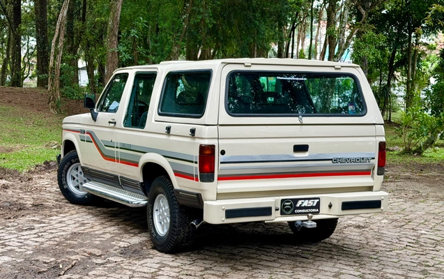 imagem-https://www.socarrao.com.br/sc-vehicle-images-prod/4472524/1793220000220-0d075d4d-4b11-4ede-89ef-01eb7a73570d.jpg