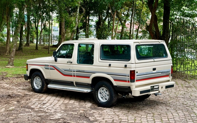 imagem-https://www.socarrao.com.br/sc-vehicle-images-prod/4472524/1793220000230-ecf0b591-4a9f-464c-b1d0-0180ac720aae.jpg