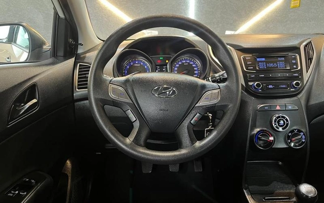 imagem-https://www.socarrao.com.br/sc-vehicle-images-prod/4472539/1793220098879-8608660_13_B_849f4931f2.jpeg