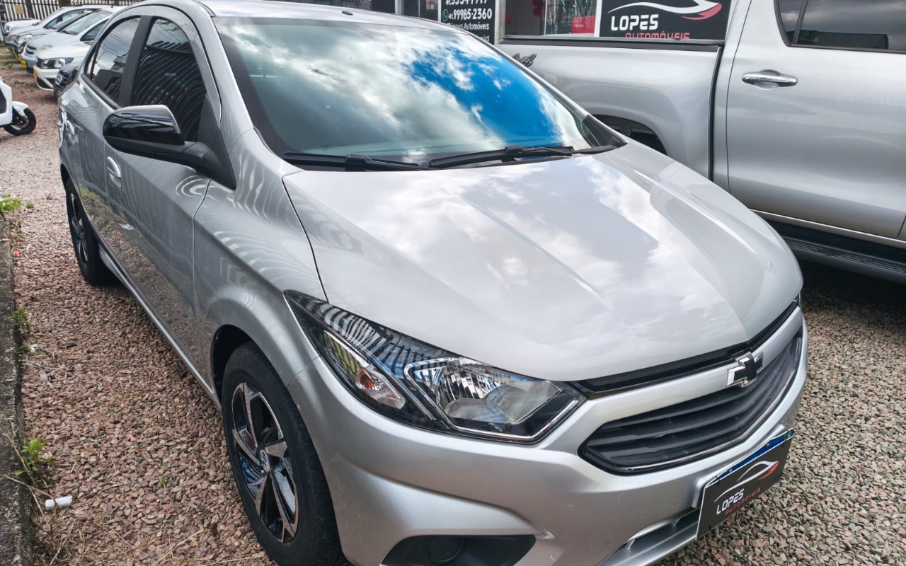 Chevrolet Onix 2020 Prata — foto 1 de 3