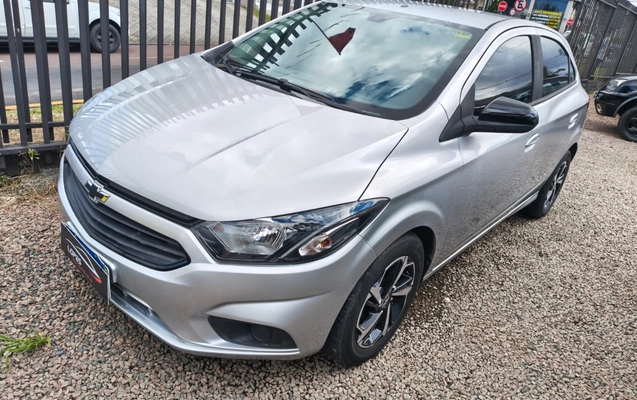 imagem-https://www.socarrao.com.br/sc-vehicle-images-prod/4472673/1793221276553-V2hhdHNBcHAgSW1hZ2UgMjAyNi0xMC0yNiBhdCAxNC4xMS4zOSAoMykuanBlZw.jpeg