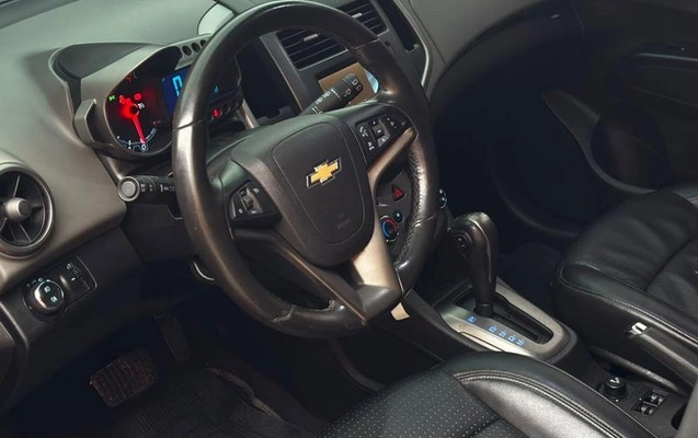 imagem-https://www.socarrao.com.br/sc-vehicle-images-prod/4472675/1793221300738-8609219_10_B_de2b2d397f.jpeg