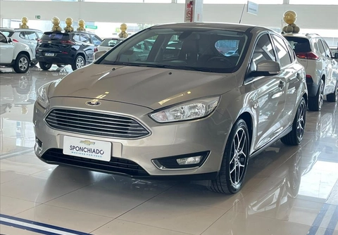 Ford Focus 2016 Prata — foto 1 de 3