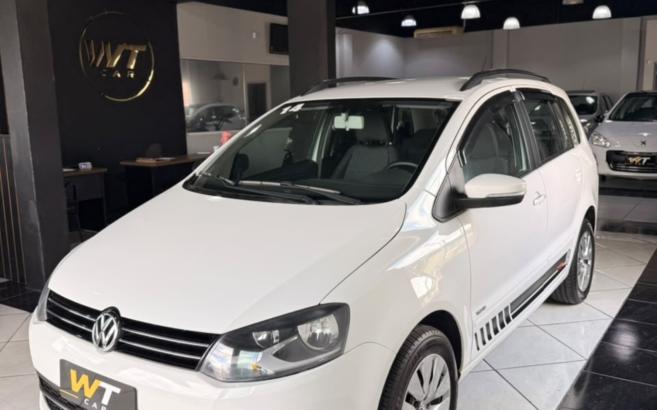 Volkswagen SpaceFox 2015 Branco — foto 1 de 3