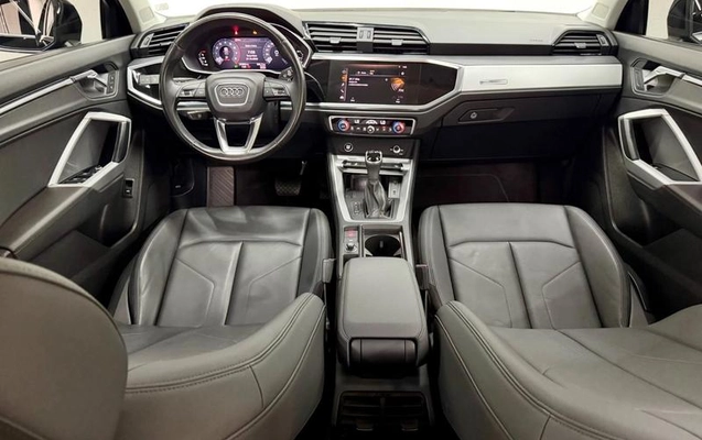 imagem-https://www.socarrao.com.br/sc-vehicle-images-prod/4472779/1793225146208-8616571_12_B_21b6d33679.jpeg