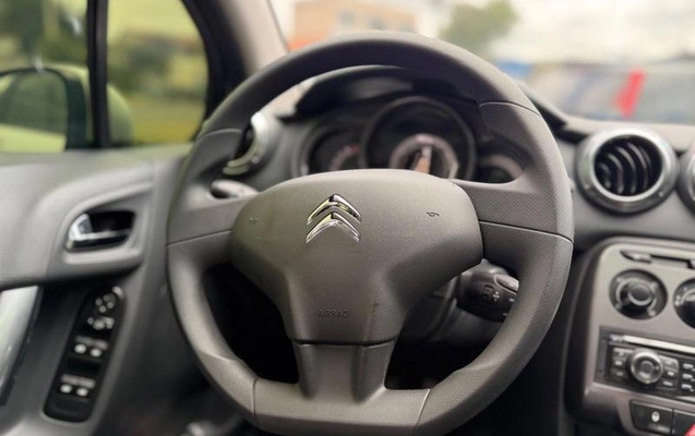 imagem-https://www.socarrao.com.br/sc-vehicle-images-prod/4472882/1793222938382-8613999_12_B_759f4dfe36.jpeg