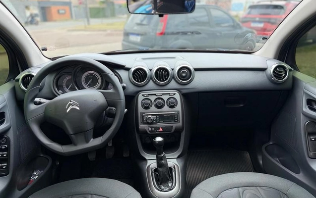 imagem-https://www.socarrao.com.br/sc-vehicle-images-prod/4472882/1793222938384-8613999_13_B_788f06af56.jpeg