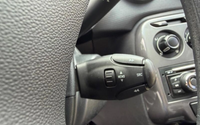imagem-https://www.socarrao.com.br/sc-vehicle-images-prod/4472882/1793222938387-8613999_15_B_7500b3017a.jpeg