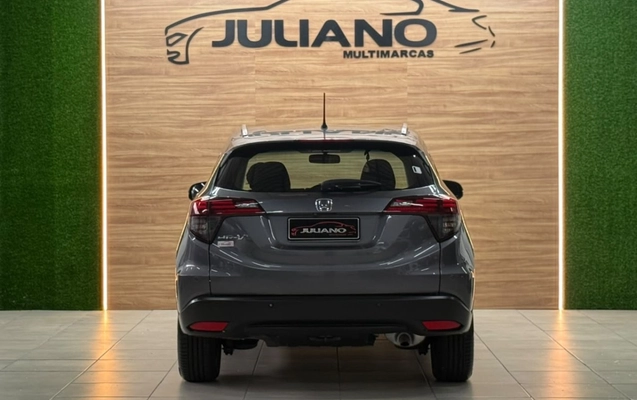 imagem-https://www.socarrao.com.br/sc-vehicle-images-prod/4472890/1793222946211-n9KR7Jt3Ai7jdy0bUyYr6TLqBYVKwt1w.jpg