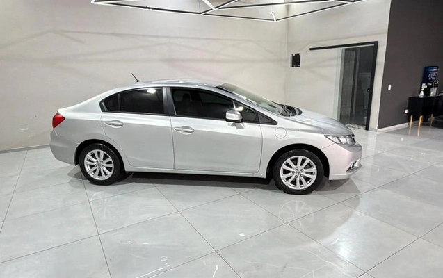 imagem-https://www.socarrao.com.br/sc-vehicle-images-prod/4472893/1793222991730-8616630_6_B_8bcea16942.jpeg