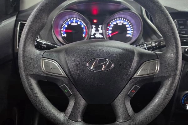 imagem-https://www.socarrao.com.br/sc-vehicle-images-prod/4472897/1793223071608-8616645_9_B_6794b644c2.jpeg