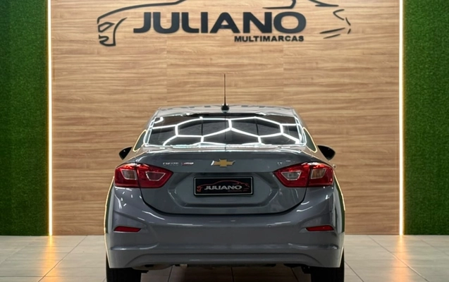 imagem-https://www.socarrao.com.br/sc-vehicle-images-prod/4472898/1793223106807-7Zb0Iv0bJG3eVMQV36pcHq0UIidNleM4.jpg