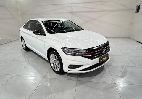 Volkswagen Jetta 2019 Branco — foto 1 de 3
