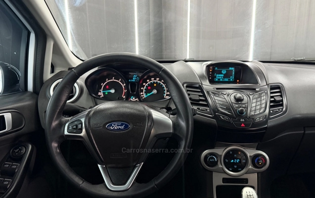imagem-https://www.socarrao.com.br/sc-vehicle-images-prod/4473087/1793224574411-aa5be7de089efaa5488a3ec7be3f4afd_big.jpeg