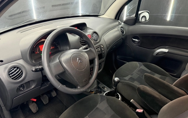 imagem-https://www.socarrao.com.br/sc-vehicle-images-prod/4473101/1793224726123-242bed7475e164a7cd8f13a95a548ac4_big.jpeg