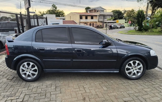 imagem-https://www.socarrao.com.br/sc-vehicle-images-prod/4473372/1793227247144-V2hhdHNBcHAgSW1hZ2UgMjAyNi0xMC0yOCBhdCAxOS4yNi41MyAoMSkuanBlZw.jpeg