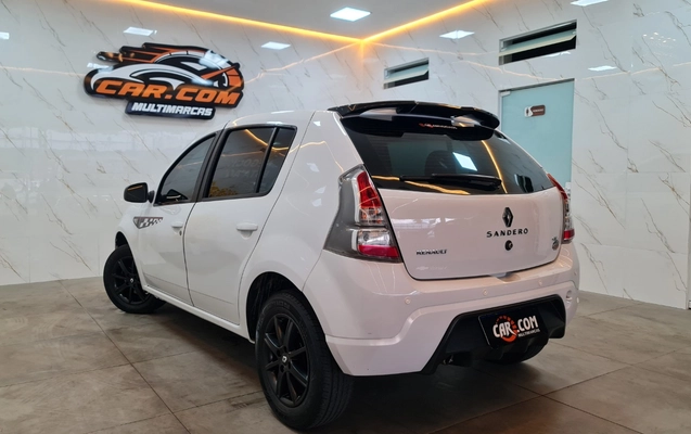 imagem-https://www.socarrao.com.br/sc-vehicle-images-prod/4473639/1793229322517-MjAyNjEwMjhfMTY0NzA5LmpwZw.jpg