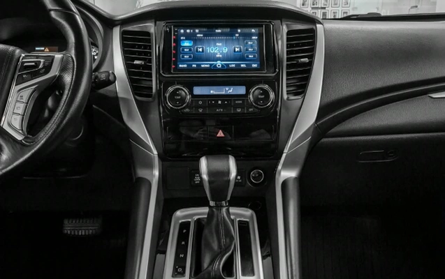 imagem-https://www.socarrao.com.br/sc-vehicle-images-prod/4473789/1793230679570-Vzfld16buHAEKdaUGJgOsQVg6z5YMmEY.jpg