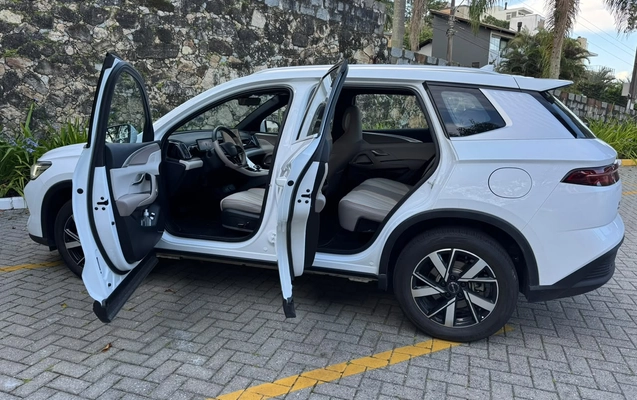 imagem-https://www.socarrao.com.br/sc-vehicle-images-prod/4474379/1793236734221-003_382faf3fa3efe2e5c4103fcf5e77b407.jpg