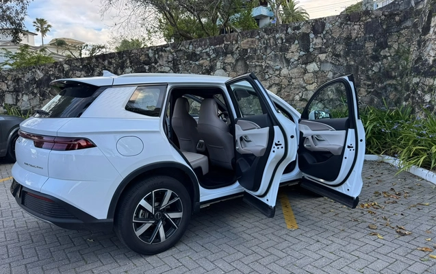 imagem-https://www.socarrao.com.br/sc-vehicle-images-prod/4474379/1793236734224-003_6b0f7c2973f059a99770df26816e552b.jpg
