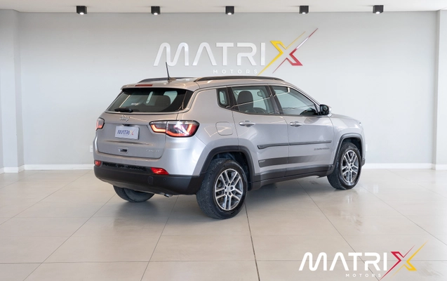 imagem-https://www.socarrao.com.br/sc-vehicle-images-prod/4474596/1793238916001-003_595130-f847ca0efc6deb264edf53afb4db049c.jpg