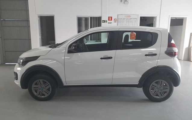 imagem-https://www.socarrao.com.br/sc-vehicle-images-prod/4475167/1793245105281-1_011553.jpg