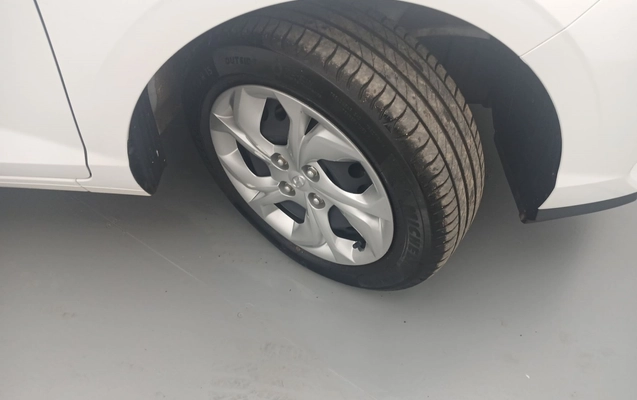 imagem-https://www.socarrao.com.br/sc-vehicle-images-prod/4476337/1793248318965-2_022136.jpg