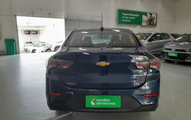 imagem-https://www.socarrao.com.br/sc-vehicle-images-prod/4476354/1793248364140-1_013237.jpg