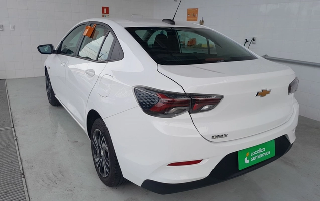 imagem-https://www.socarrao.com.br/sc-vehicle-images-prod/4476365/1793248375977-1_013348.jpg