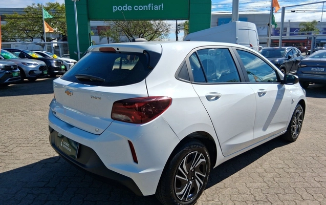 imagem-https://www.socarrao.com.br/sc-vehicle-images-prod/4477182/1793251543778-2_094749.jpg