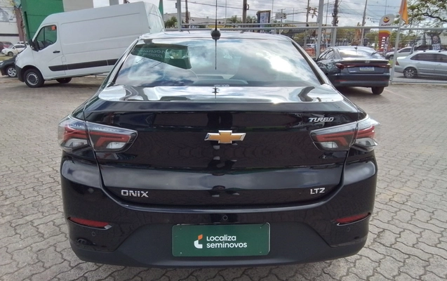 imagem-https://www.socarrao.com.br/sc-vehicle-images-prod/4477236/1793251650047-1_024043.jpg