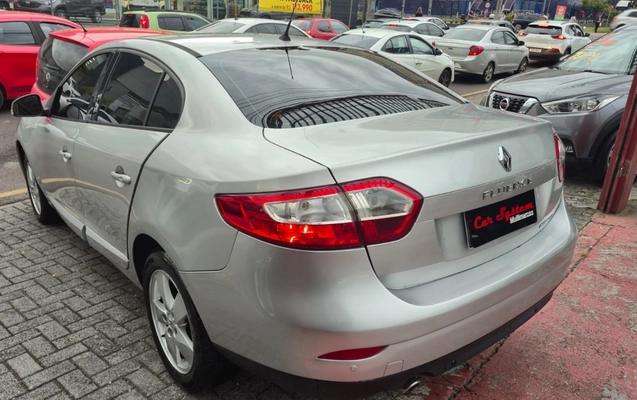 imagem-https://www.socarrao.com.br/sc-vehicle-images-prod/4477757/1793274168217-V2hhdHNBcHAgSW1hZ2UgMjAyNi0xMC0yOSBhdCAwOC4wMy41MSAoMikuanBlZw.jpeg
