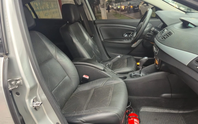 imagem-https://www.socarrao.com.br/sc-vehicle-images-prod/4477757/1793274168674-V2hhdHNBcHAgSW1hZ2UgMjAyNi0xMC0yOSBhdCAwOC4wMy41MyAoMikuanBlZw.jpeg