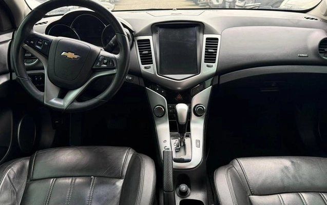 imagem-https://www.socarrao.com.br/sc-vehicle-images-prod/4477924/1793277042766-8568900_2_B_2d2d717093.jpeg