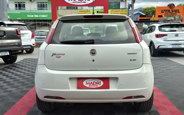 imagem-https://www.socarrao.com.br/sc-vehicle-images-prod/4478093/1793277867390-003_177ce59d795ac9534665d1a55d37c363.jpg