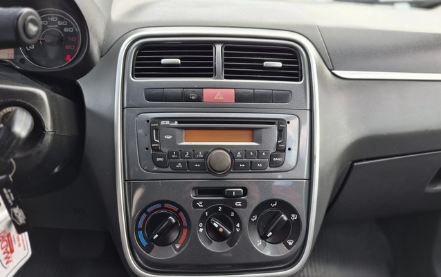 imagem-https://www.socarrao.com.br/sc-vehicle-images-prod/4478093/1793277867409-003_895081e9c7fccc185981335e847c8c5b.jpg