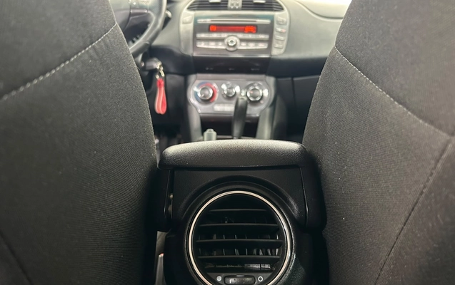 imagem-https://www.socarrao.com.br/sc-vehicle-images-prod/4478125/1793278119078-7_115207.jpg