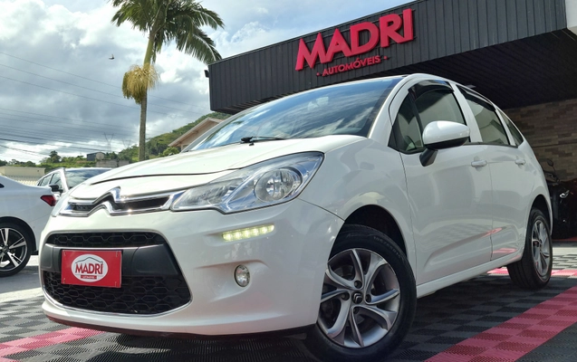 imagem-https://www.socarrao.com.br/sc-vehicle-images-prod/4478138/1793278394747-003_1481202268ebdd5fbbb31cda7d2cce77.jpg