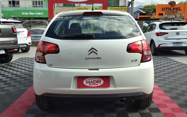 imagem-https://www.socarrao.com.br/sc-vehicle-images-prod/4478138/1793278394755-003_31e7bbdcaf96c880c460e91f20e49ea0.jpg