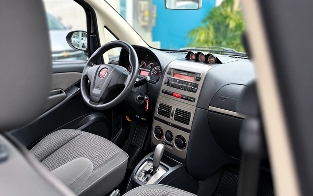 imagem-https://www.socarrao.com.br/sc-vehicle-images-prod/4478201/1793278669981-003_4ba6f75ac224c2a2d2dfa3561719aeea.jpg