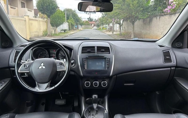 imagem-https://www.socarrao.com.br/sc-vehicle-images-prod/4478265/1793279348019-8617270_13_B_d88a5b2030.jpeg