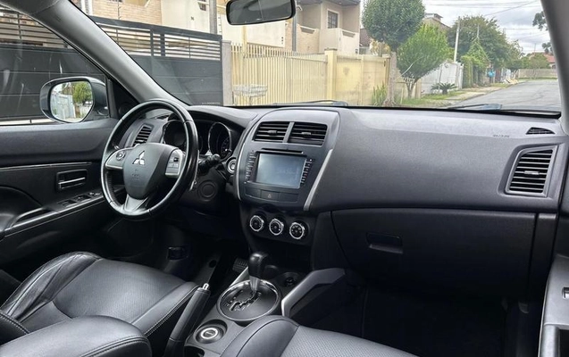 imagem-https://www.socarrao.com.br/sc-vehicle-images-prod/4478265/1793279348023-8617270_16_B_ceee0d5e78.jpeg