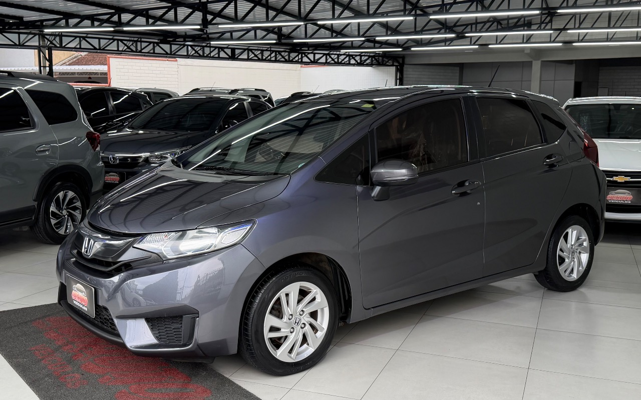 imagem-https://www.socarrao.com.br/sc-vehicle-images-prod/4478298/1793279511811-SU1HXzc3MTEuanBlZw.jpeg
