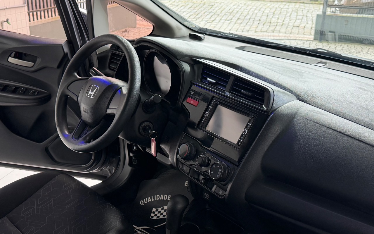 imagem-https://www.socarrao.com.br/sc-vehicle-images-prod/4478298/1793279511869-SU1HXzc3MTYuanBlZw.jpeg