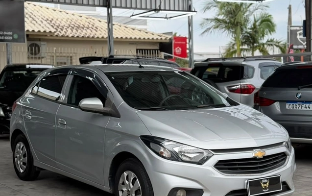 imagem-https://www.socarrao.com.br/sc-vehicle-images-prod/4478331/1793279764685-gb-0fb44c5.jpeg