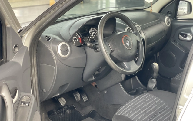 imagem-https://www.socarrao.com.br/sc-vehicle-images-prod/4478340/1793279840663-003_5c8e8ac1fb6351fd039ebbede30b1373.jpg