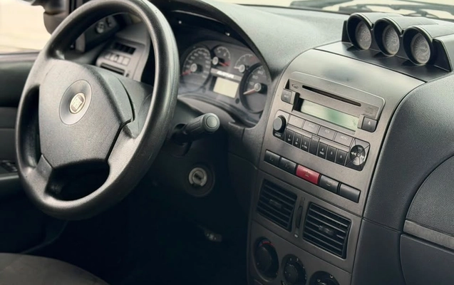 imagem-https://www.socarrao.com.br/sc-vehicle-images-prod/4478341/1793279901237-gb-9ca43d3.jpeg